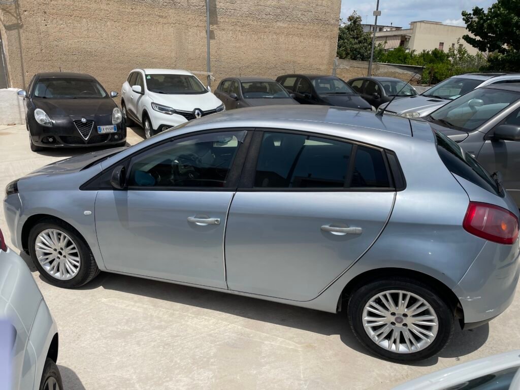 Immagine di FIAT BRAVO 1.9 MJT 120CV VISTA E PIACIUTA