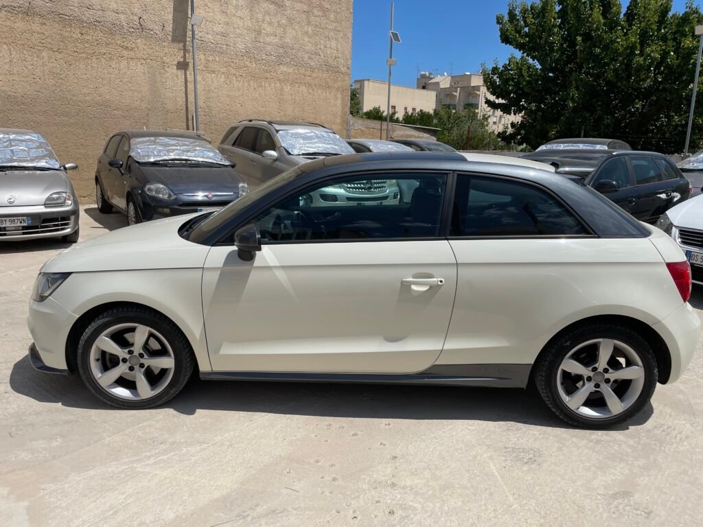 Immagine di AUDI A1 1.6 TDI 105CV AMBITION PROMO ESTATE